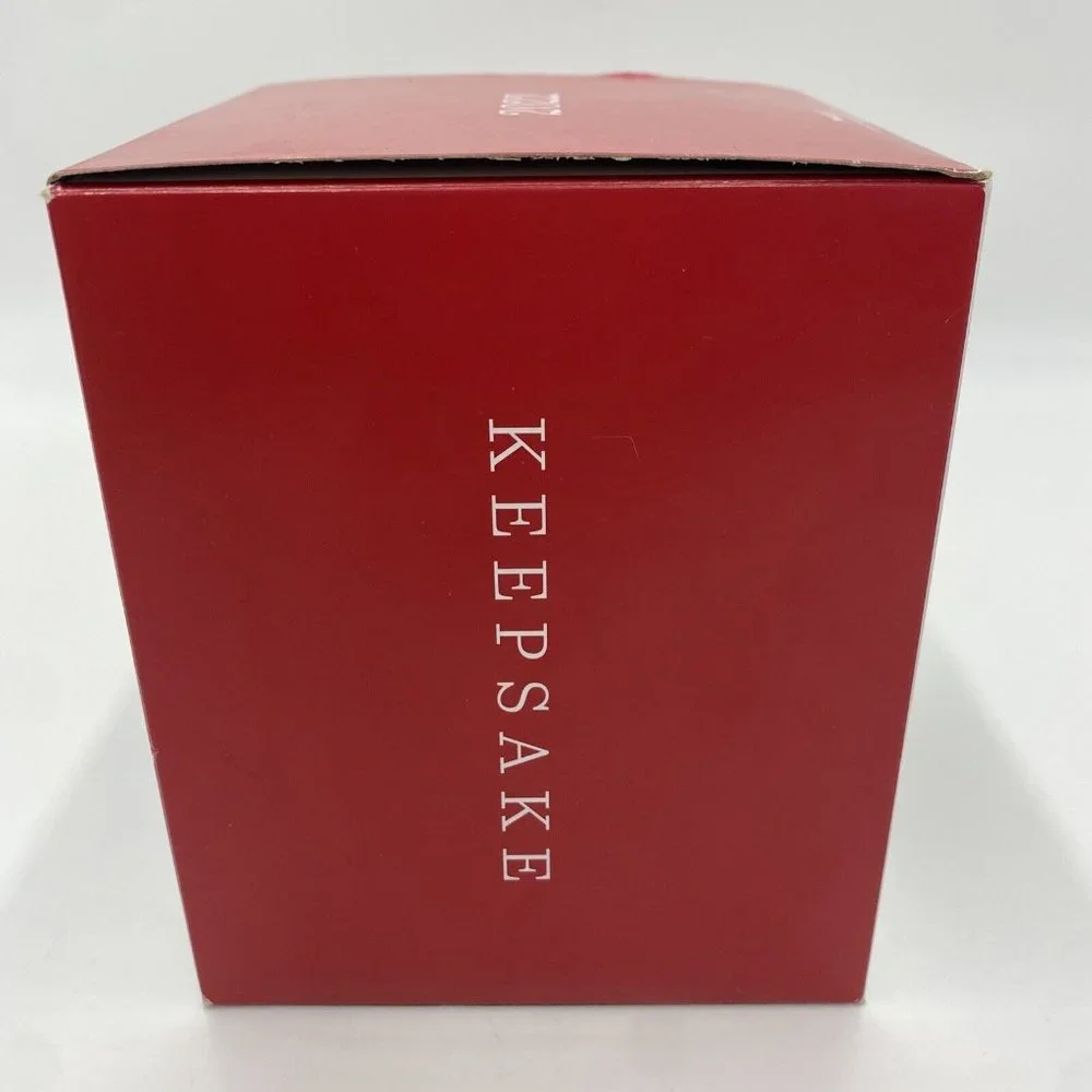 2022 HALLMARK SANTA'S WORKSHOP WONDERS MAGIC LIGHT SOUND & MOTION Ornament - Picture 7 of 16